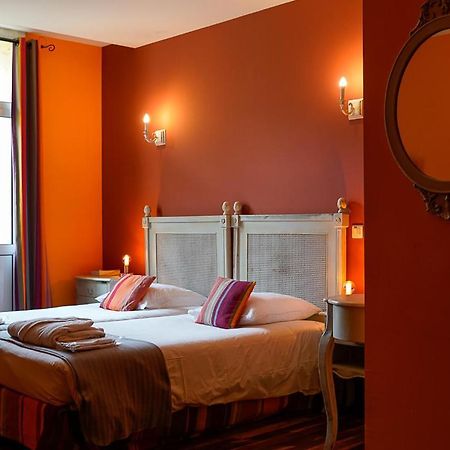 Auberge Du Manet Montigny-le-Bretonneux ภายนอก รูปภาพ