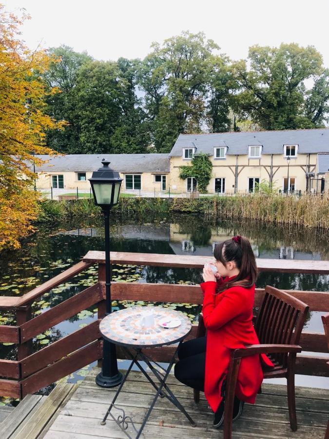 Auberge Du Manet Montigny-le-Bretonneux ภายนอก รูปภาพ