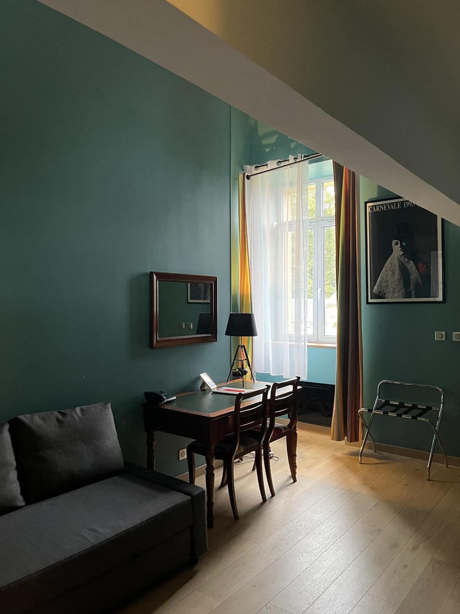Auberge Du Manet Montigny-le-Bretonneux ภายนอก รูปภาพ